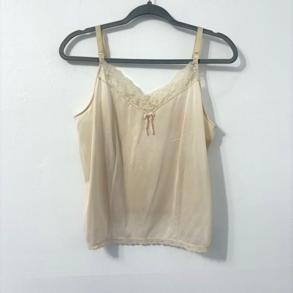 Avon The Custom Collection White Nylon Floral Lace Trim Cami Top Size S